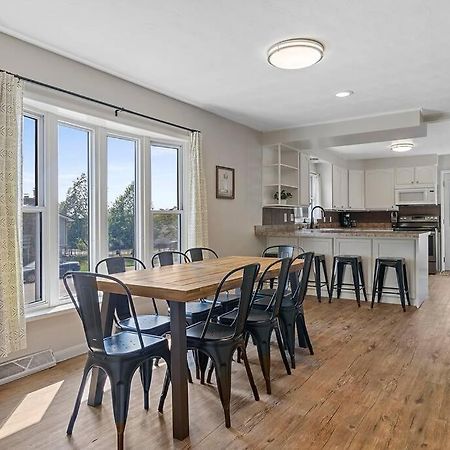 Roomy 5 Bed 3 Bath Fire Place Large Outdoor Space Rapid Stadt Exterior foto