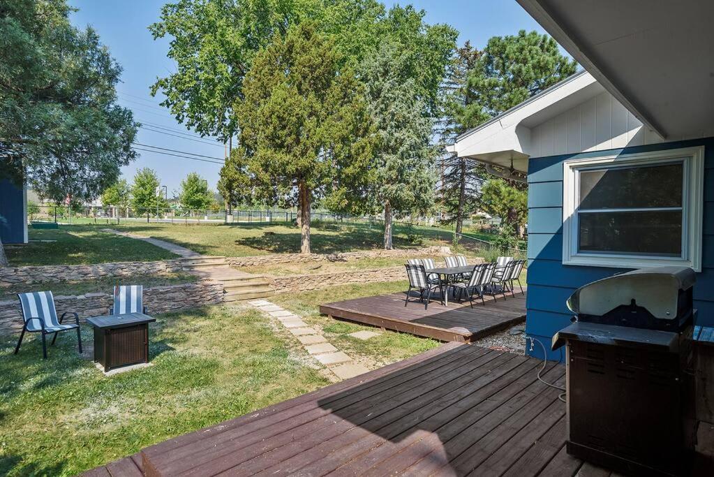 Roomy 5 Bed 3 Bath Fire Place Large Outdoor Space Rapid Stadt Exterior foto
