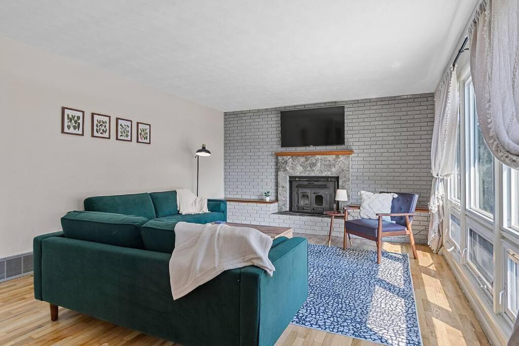 Roomy 5 Bed 3 Bath Fire Place Large Outdoor Space Rapid Stadt Exterior foto